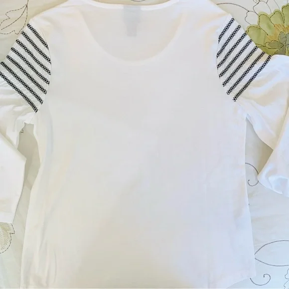 CHICO’S Smocked Bell Sleeve Shirttail Tee NWOT Sz 1 (M-8) - Picture 9 of 13